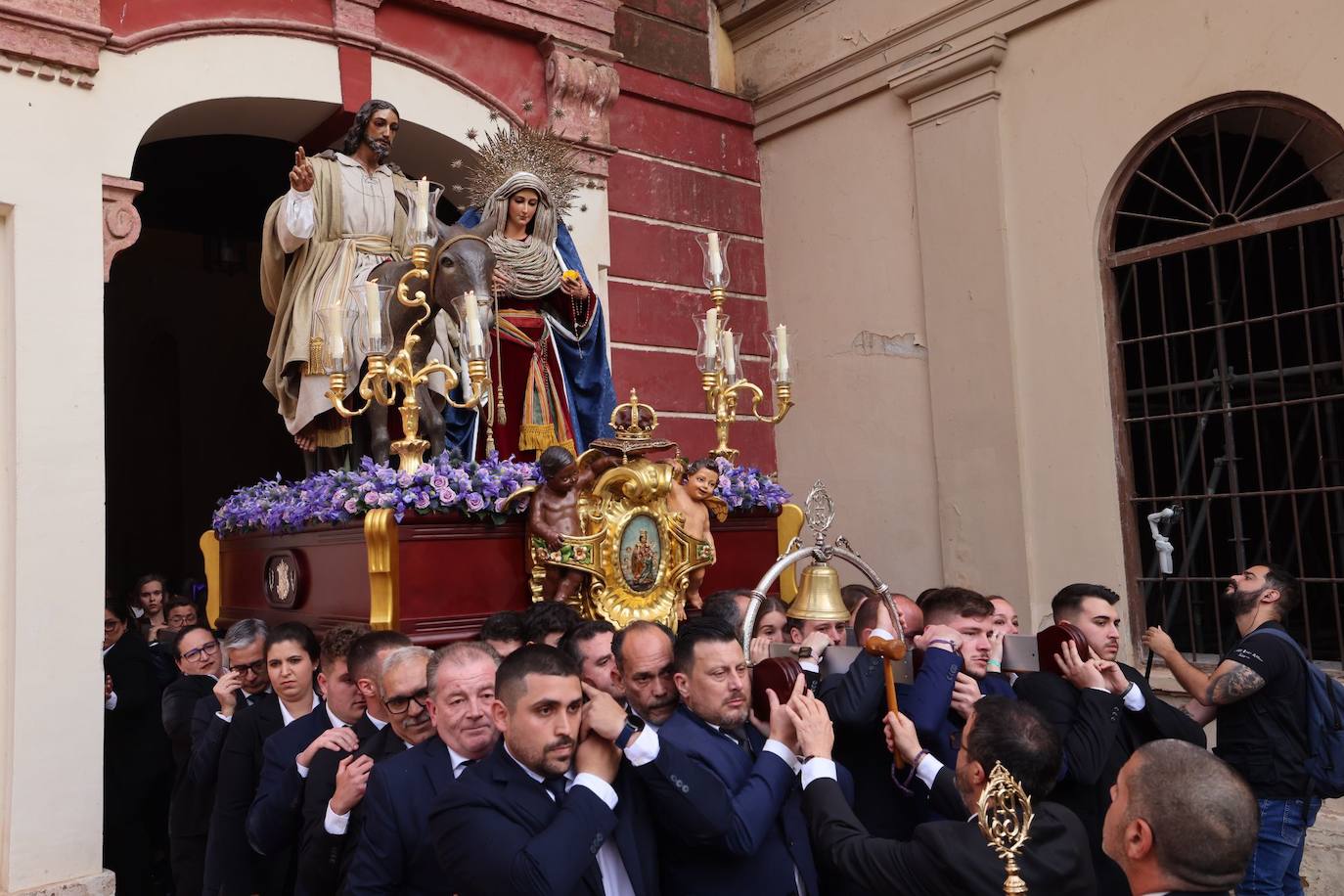 Traslado de Nuestro Padre Jesús a su Entrada en Jerusalén, María Santísima del Amparo y San Juan Evangelista (Pollinica).