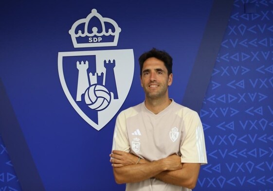 Iñigo Vélez, entrenador de la Ponferradina hasta este lunes.