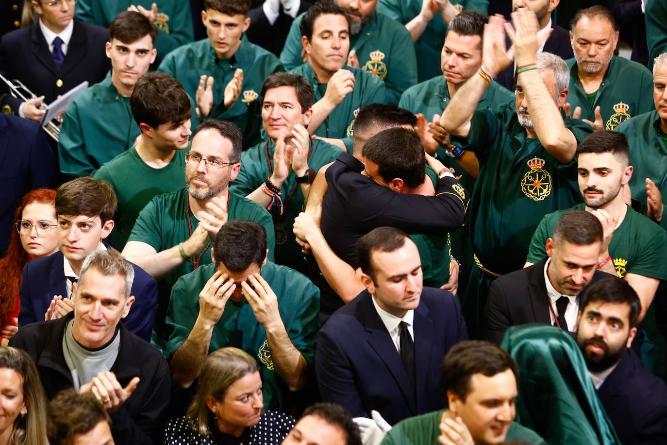 Salida de la Virgen de Gracia y Esperanza. (Cofradía de Estudiantes).