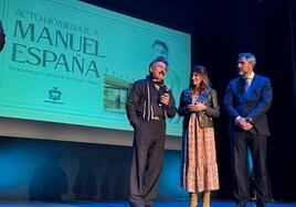 El teatro de Las Lagunas de Mijas ya lleva el nombre de Manuel España