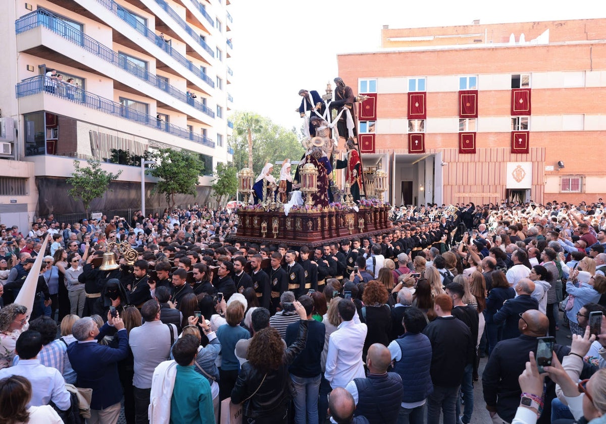 ¿Puede haber procesiones el Sábado Santo?
