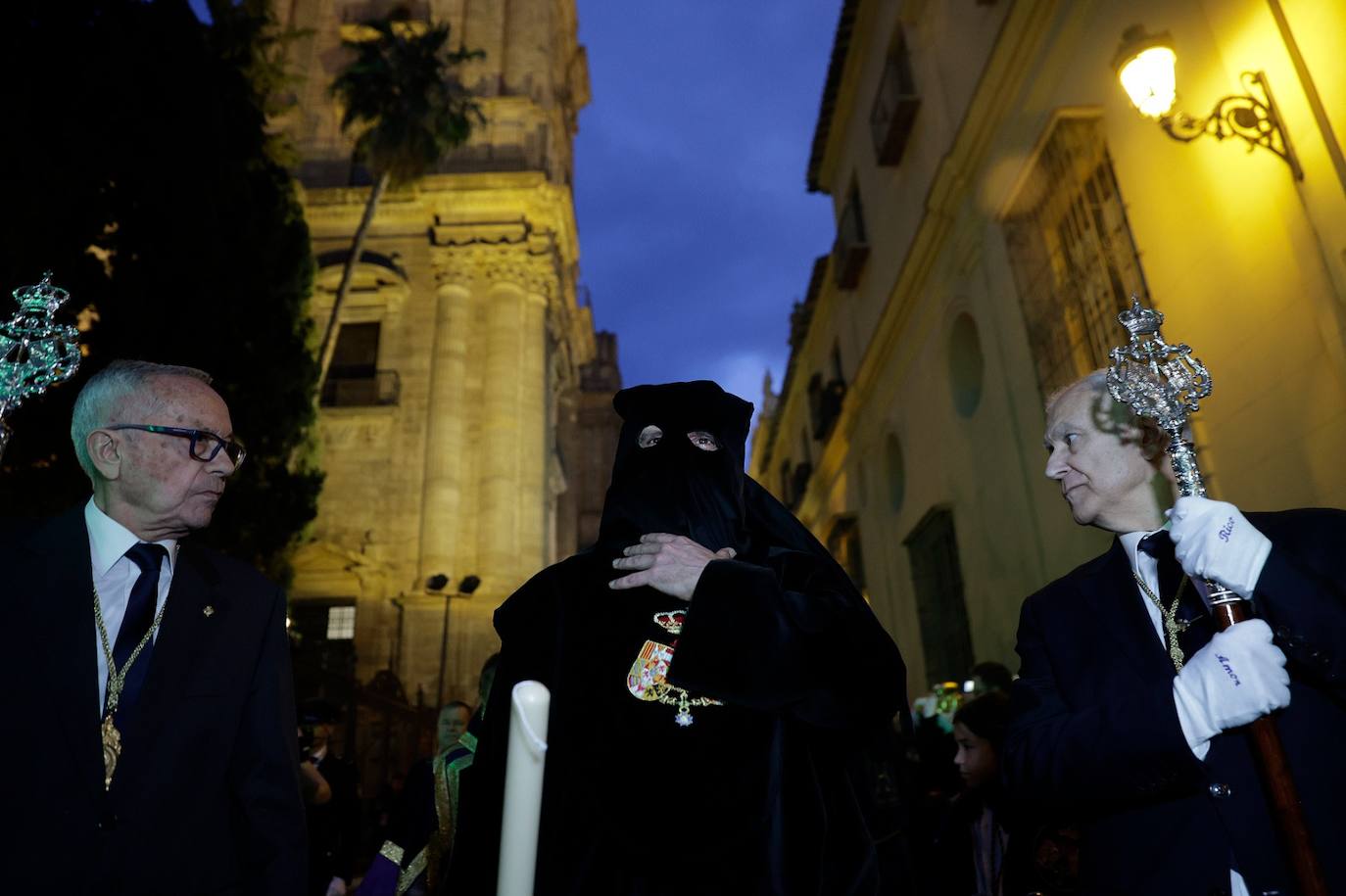 Salida de El Rico y liberación del preso