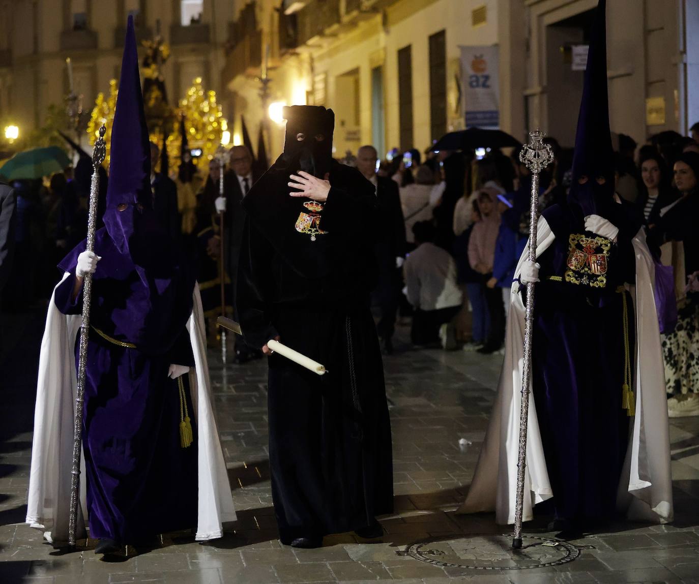 Salida de El Rico y liberación del preso