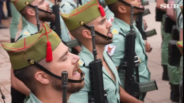 Traslado del Cristo de Mena a cargo de La Legión en la Semana Santa de Málaga 2024