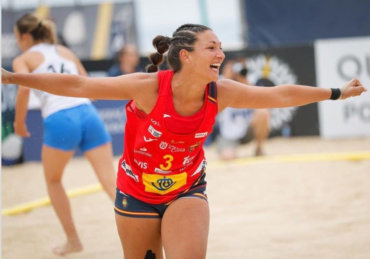 La malagueña Asun Batista disputará un inédito torneo de balonmano-playa en el marco de los Juegos Olímpicos de París