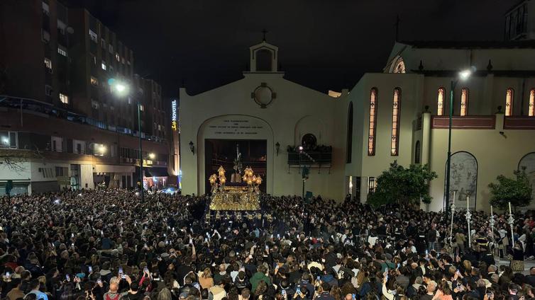 Directo | Esperanza y Mena se suman a un Jueves Santo sin Zamarrilla ni Misericordia