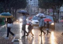 El temporal deja ya un centenar incidencias en Andalucía con carreteras cortadas, árboles caídos y anegaciones