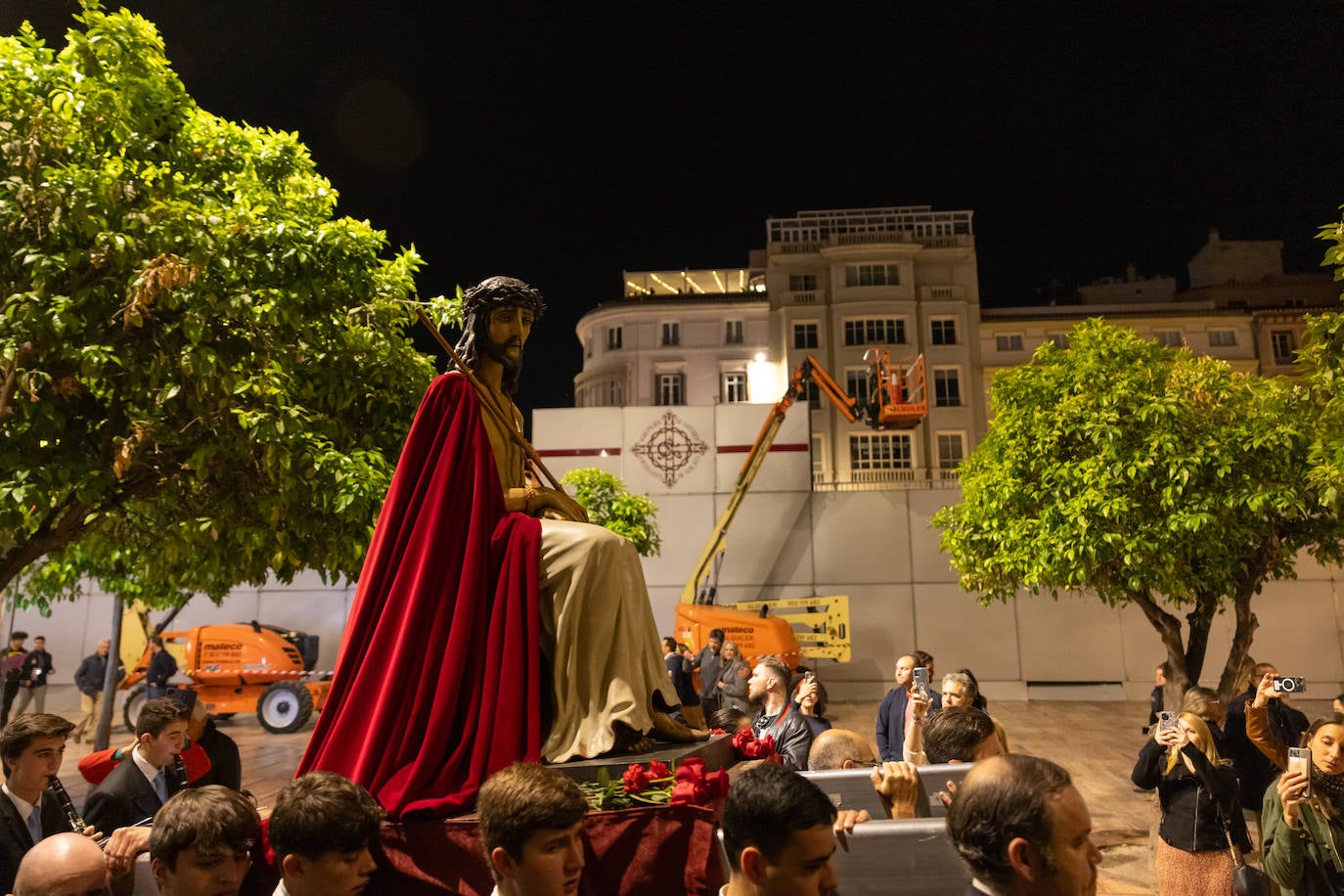 Huerto, Estudiantes y Sepulcro volvieron a sus sedes canónicas este Lunes de Pascua ante los fieles devotos que no quisieron perderse los últimos traslados de esta atípica Semana Santa