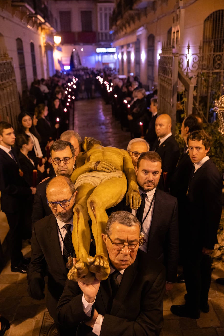 Huerto, Estudiantes y Sepulcro volvieron a sus sedes canónicas este Lunes de Pascua ante los fieles devotos que no quisieron perderse los últimos traslados de esta atípica Semana Santa