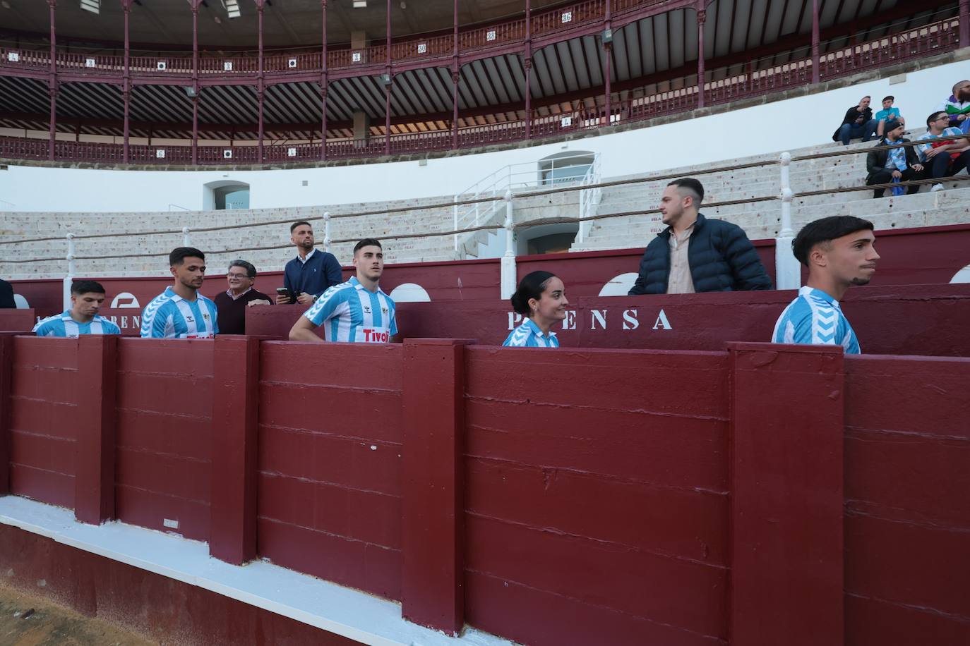 Presentación de la camiseta del Málaga para su 120 aniversario