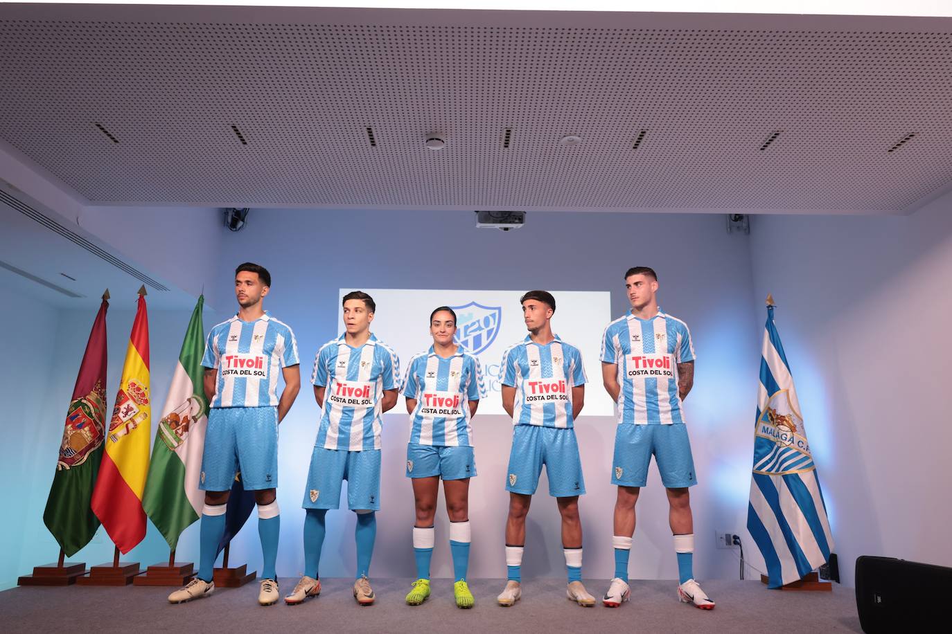 Presentación de la camiseta del Málaga para su 120 aniversario