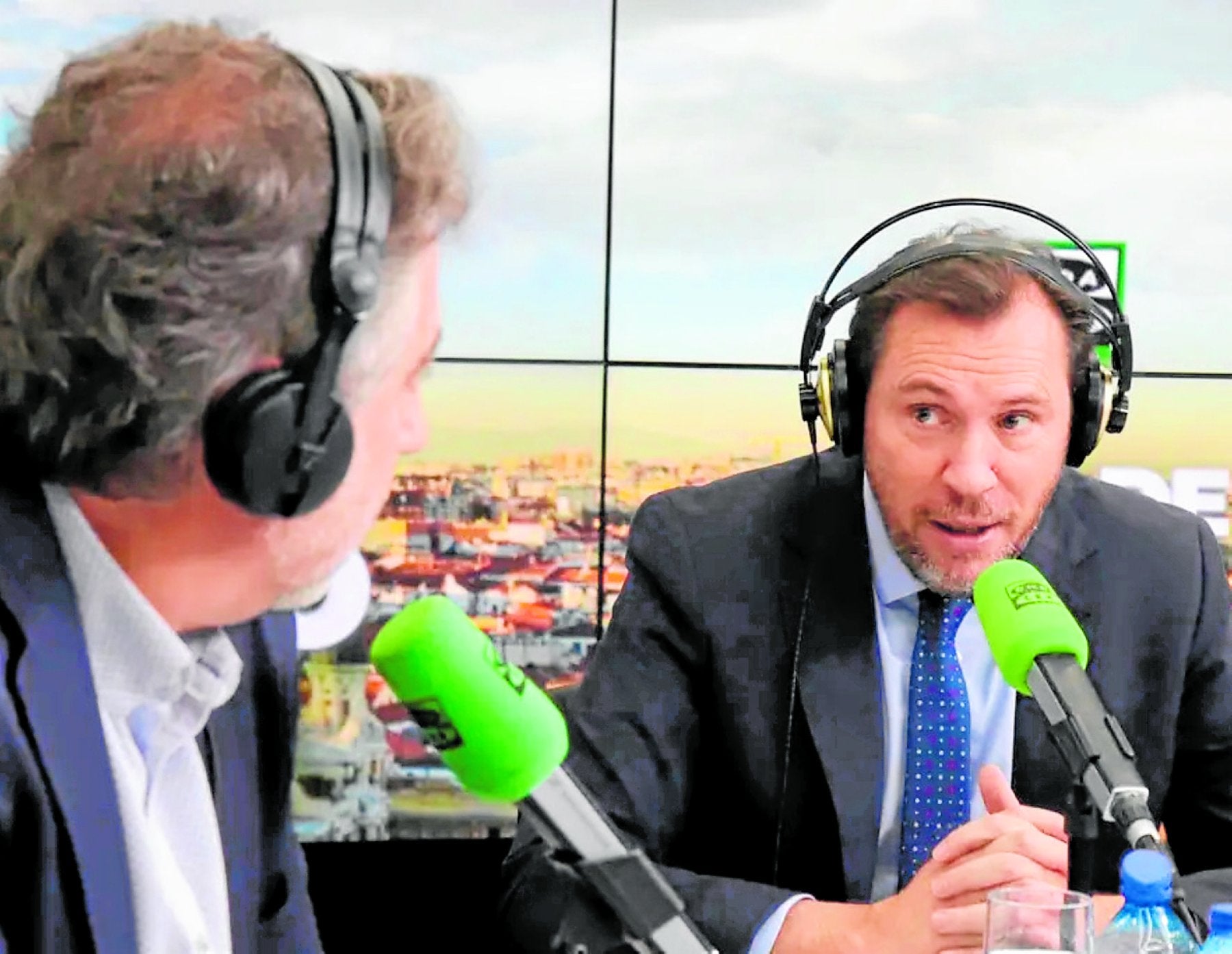 Puente, en la entrevista con Carlos Alsina donde reveló su intención sobre el tren a Marbella.