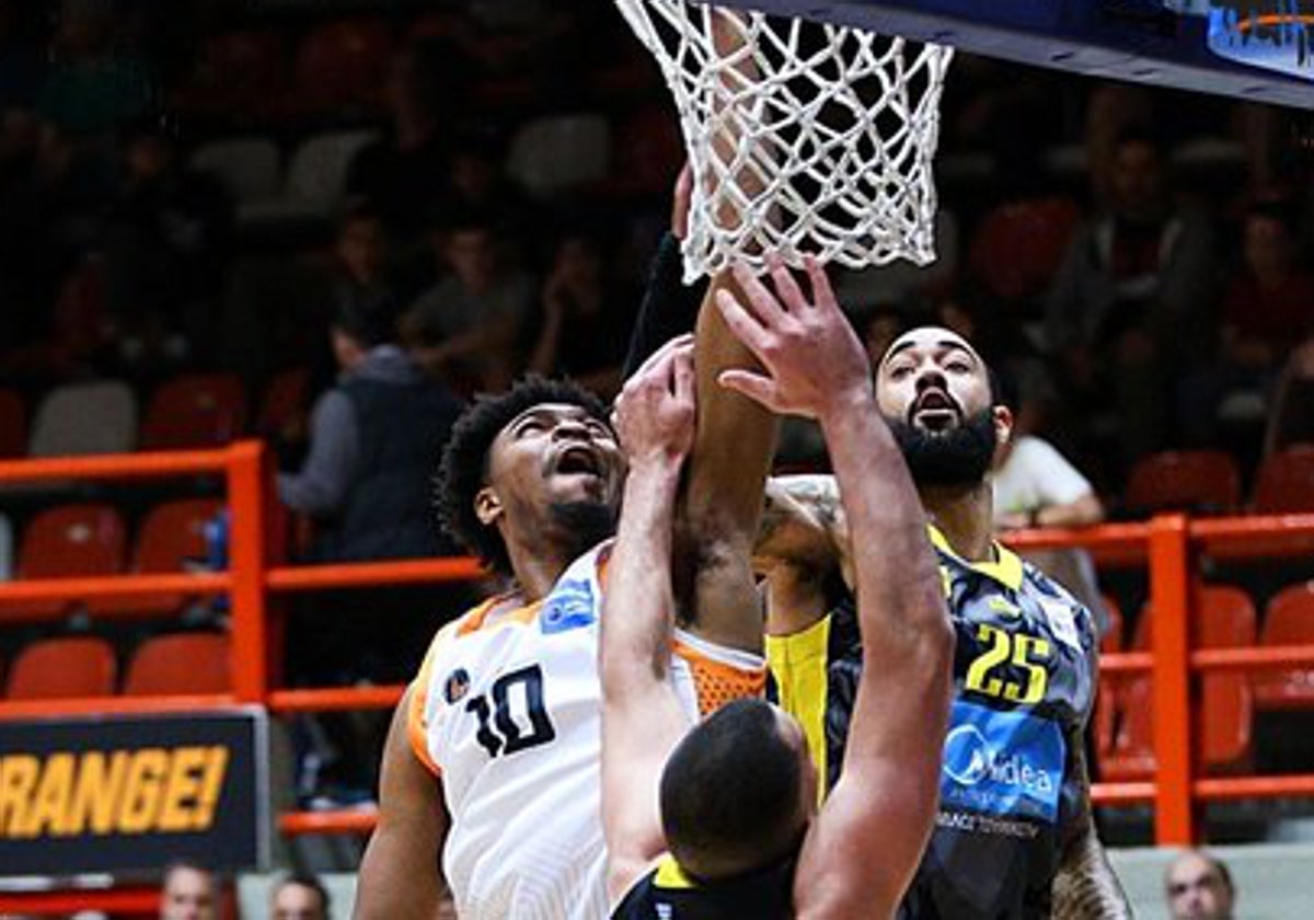 El Promitheas barre al Aris antes de recibir al Unicaja en el trascendental duelo de la Champions