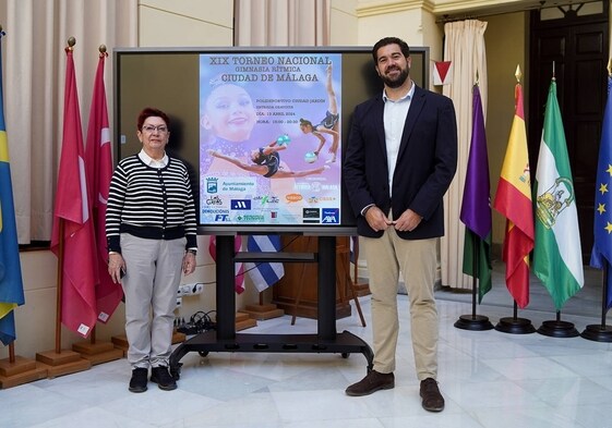 María José Gallardo y Borja Vivas presentaron el evento en el Ayuntamiento.