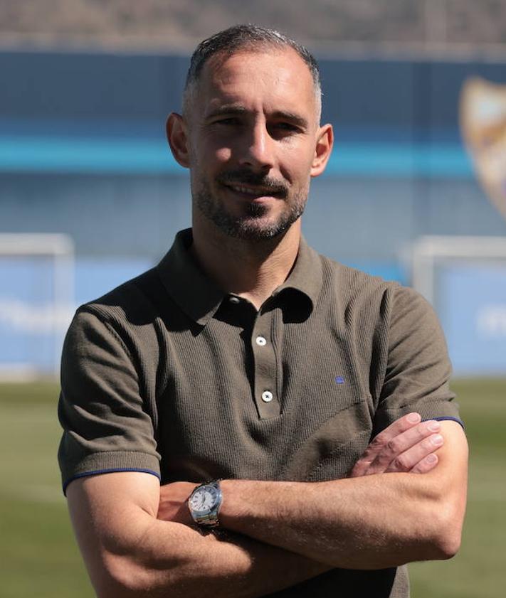 Imagen secundaria 2 - Más fotos de David Ferreiro, jugador del Málaga, en la entrevista con SUR.