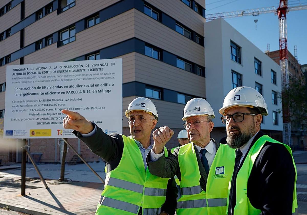 El alcalde visa el millar de viviendas que impulsa en el barrio Universidad de Málaga