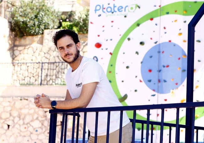 Miguel Ángel Andrés es profesor de Geografía e Historia en el colegio Platero.