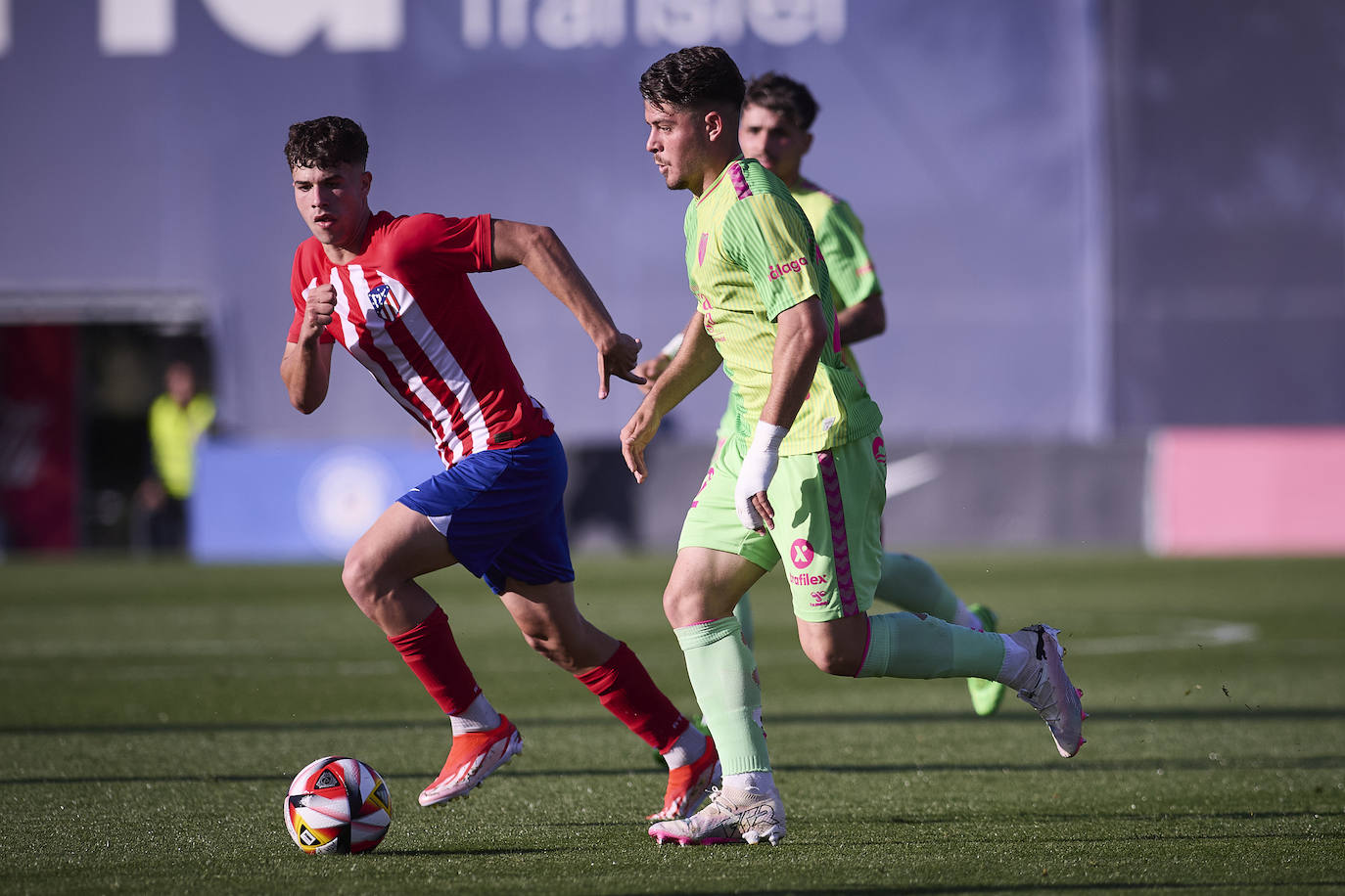 El Atlético de Madrid B- Málaga, en imágenes