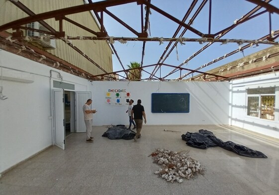 Imagen de los trabajos en el centro educativo de Benamargosa.