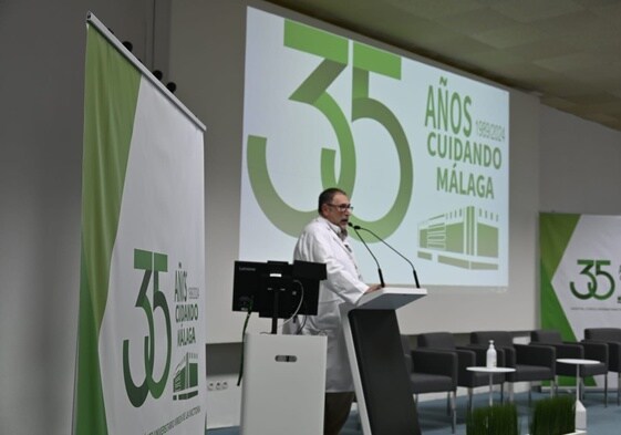 Fernández Galán, durante la presentación