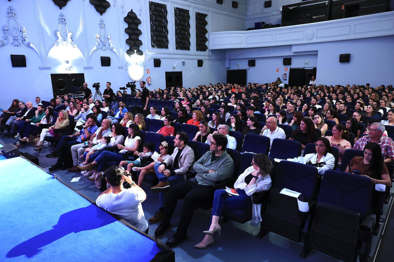 Javier Castillo presenta &#039;La grieta del silencio&#039; en el Aula de Cultura de SUR