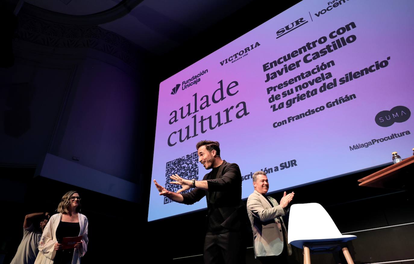 Javier Castillo presenta &#039;La grieta del silencio&#039; en el Aula de Cultura de SUR