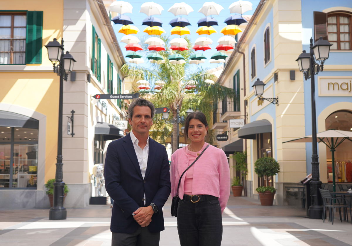 De Miguel, junto a Javier Mendizábal, director de McArthurGlen.