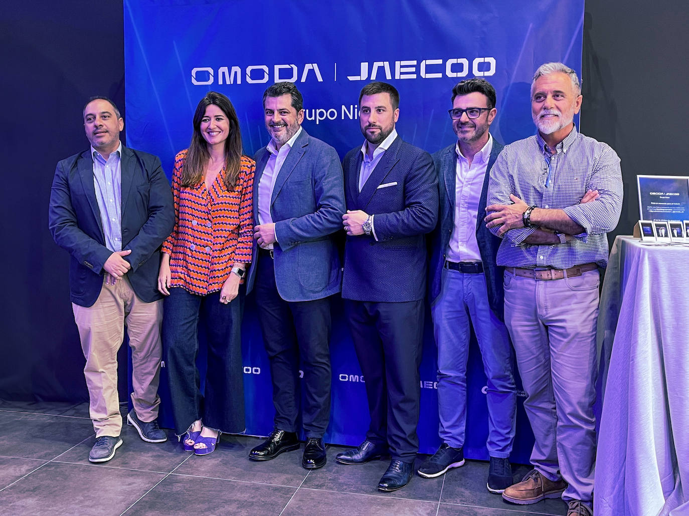 El equipo de Grupo Nieto Automoción en un momento del acto de inauguración del nuevo concesionario.