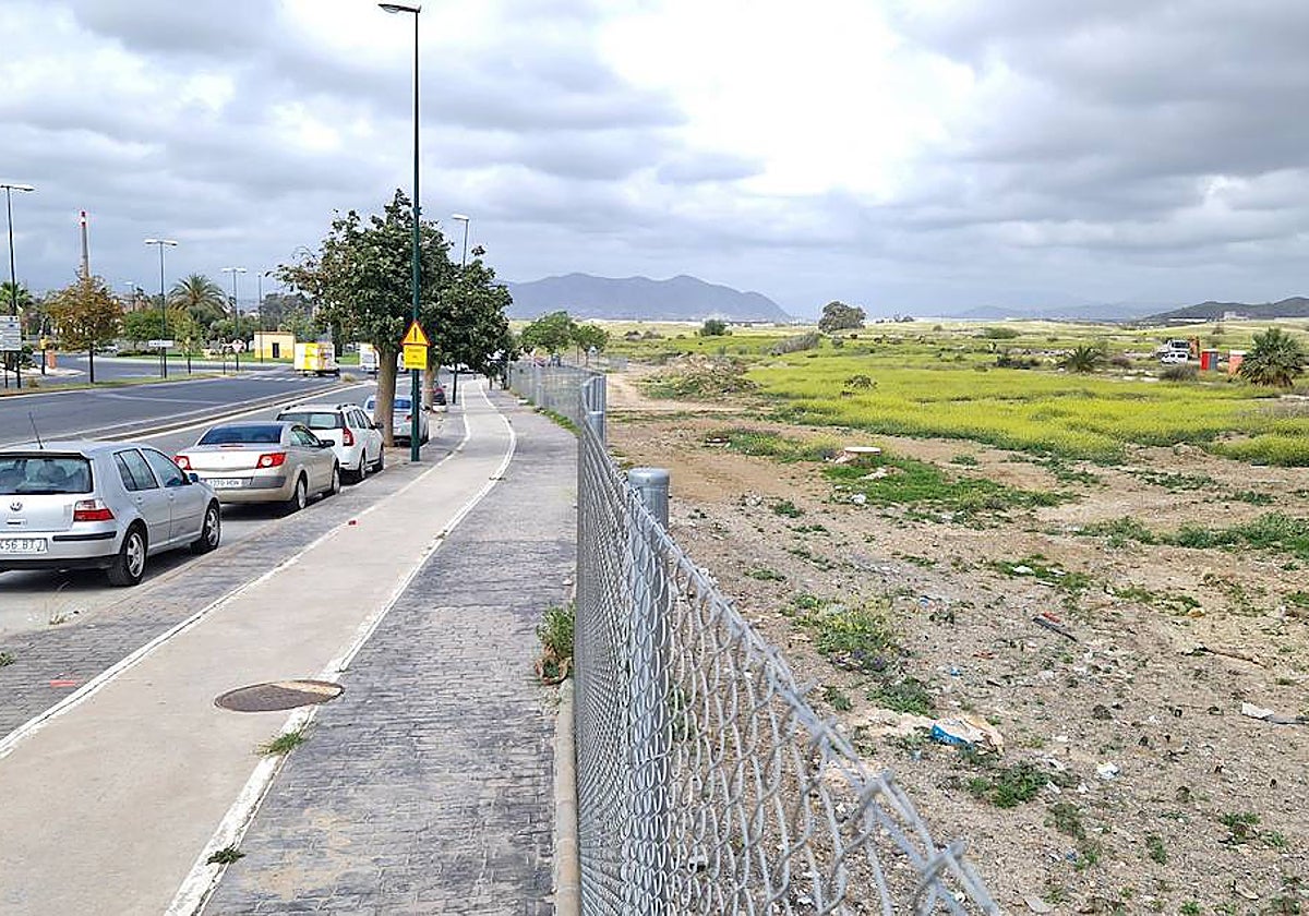 La zona ya ha sido vallada para el inicio de las obras en estos días.