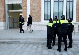 Inauguración fallida del Museo de las Gemas-Art Natura en 2012.