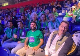 Aficionados del Unicaja en las gradas del Belgrado Arena antes del partido.