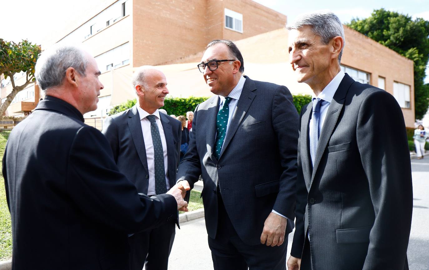 Reconocidos en la gala: Ana María Sánchez Tejeda, primera mujer decana de la Facultad; Guillermina Martín Reyes, primera mujer catedrática de la UMA; Sergio Corral Delgado, director de la Fundación Unicaja; Juan Ignacio Zafra Becerra, director territorial de CaixaBank en Andalucía; Daniel Pastor Vega, promotor de la Fundación «Daniel Pastor»; Antonio Suárez Chamorro, artista plástico, Carolina España Reina, consejera de Economía, Hacienda y Fondos Europeos. Arturo Bernal Bergua. Consejero de Turismo, Cultura y Deporte; Alberto Garzón Espinosa, ha sido ministro de Consumo y coordinador de IU. Isidro Rubiales Gil, consejero delegado de Unicaja Banco; José Manuel Rando Cano, Comisario jefe de Marbella; Rafael Pérez Peña, decano del Cuerpo Consular y es Cónsul de Portugal; Teresa Dabán Sánchez, representante residente del FMI en Nepal; Fernando Hardasmal Barrera, vicepresidente de DEKRA.