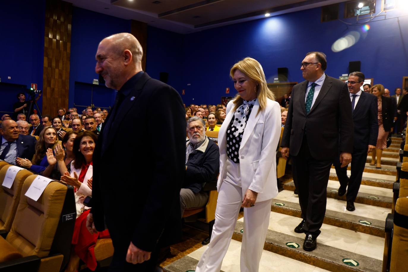 Reconocidos en la gala: Ana María Sánchez Tejeda, primera mujer decana de la Facultad; Guillermina Martín Reyes, primera mujer catedrática de la UMA; Sergio Corral Delgado, director de la Fundación Unicaja; Juan Ignacio Zafra Becerra, director territorial de CaixaBank en Andalucía; Daniel Pastor Vega, promotor de la Fundación «Daniel Pastor»; Antonio Suárez Chamorro, artista plástico, Carolina España Reina, consejera de Economía, Hacienda y Fondos Europeos. Arturo Bernal Bergua. Consejero de Turismo, Cultura y Deporte; Alberto Garzón Espinosa, ha sido ministro de Consumo y coordinador de IU. Isidro Rubiales Gil, consejero delegado de Unicaja Banco; José Manuel Rando Cano, Comisario jefe de Marbella; Rafael Pérez Peña, decano del Cuerpo Consular y es Cónsul de Portugal; Teresa Dabán Sánchez, representante residente del FMI en Nepal; Fernando Hardasmal Barrera, vicepresidente de DEKRA.