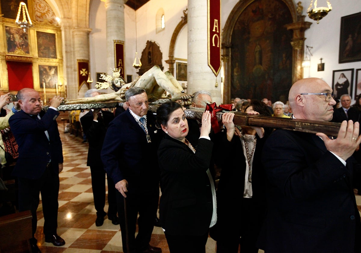 La imagen se trasladó este sábado en su templo parroquial de San Juan