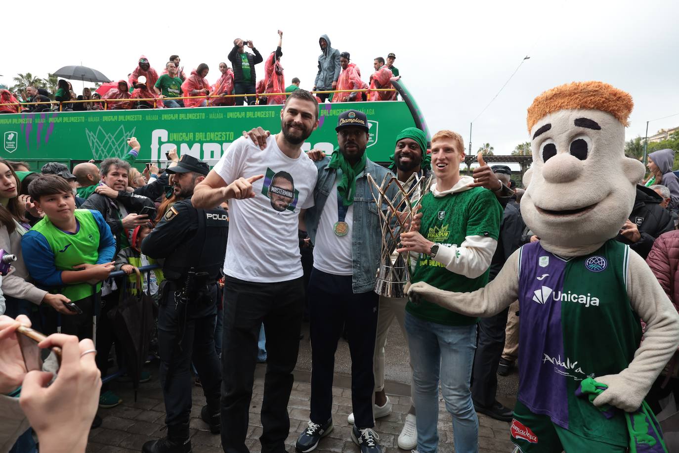 El Unicaja celebra el título de la Champions League en Málaga