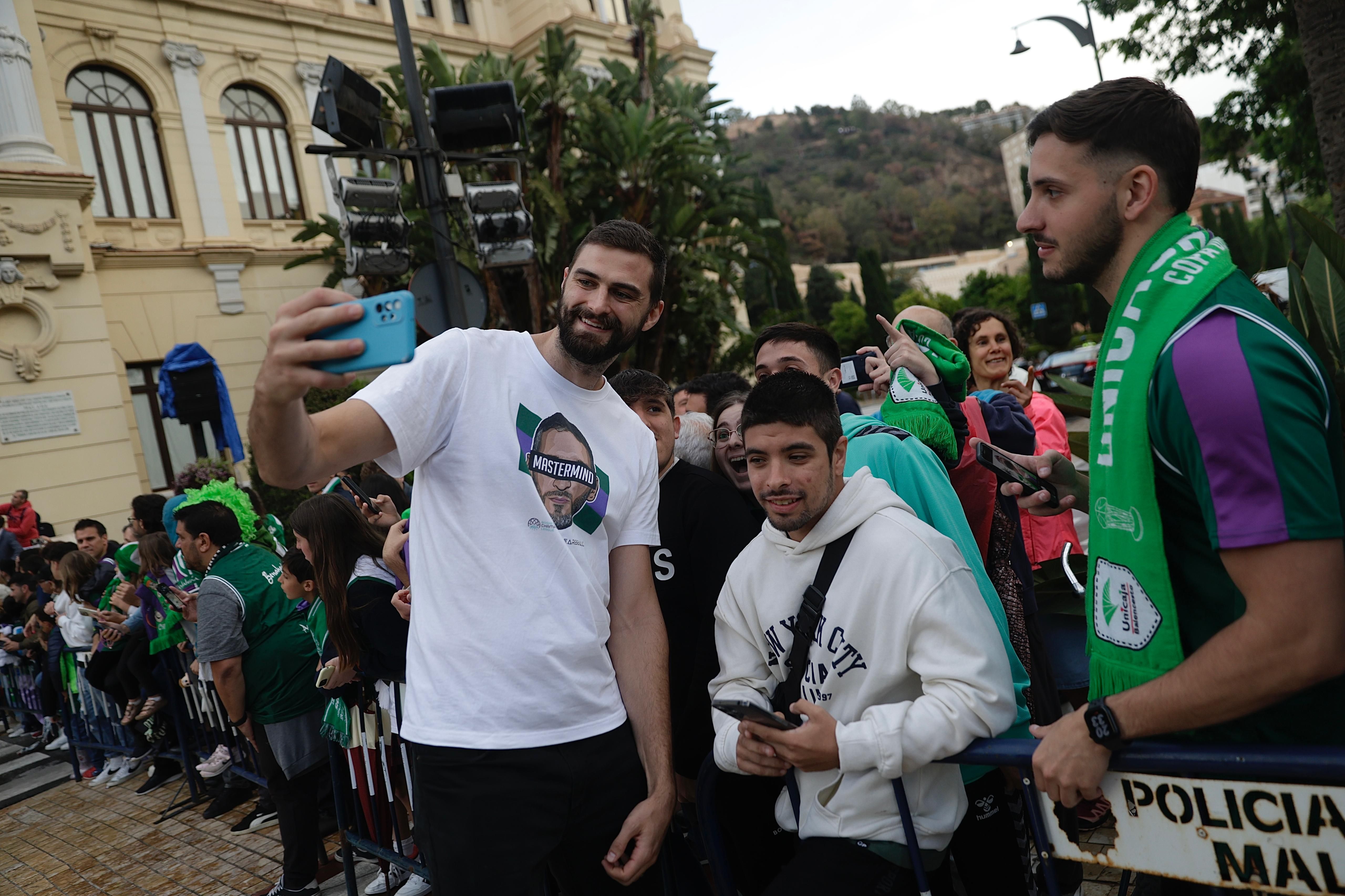 El Unicaja celebra el título de la Champions League en Málaga
