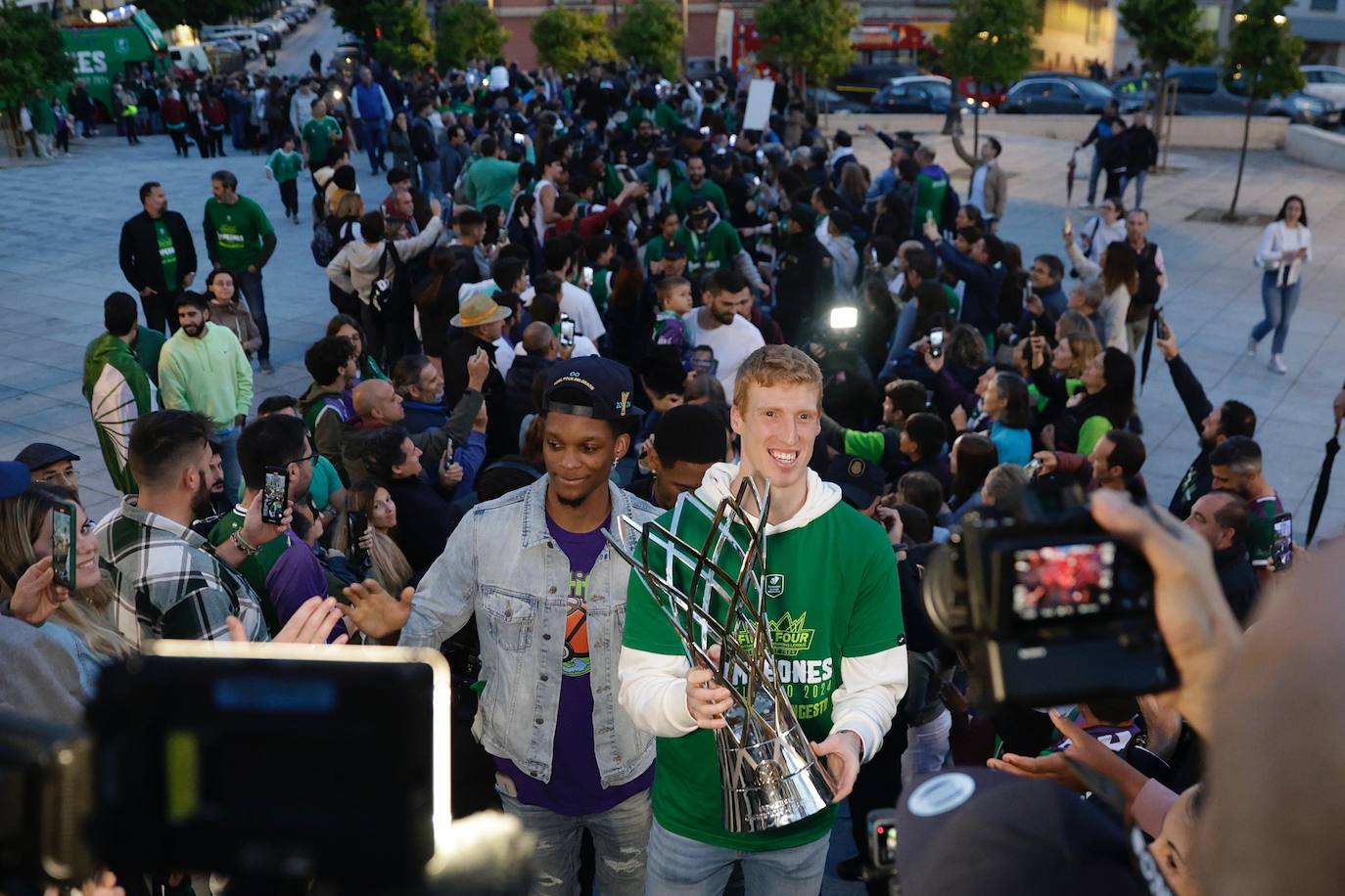 El Unicaja celebra el título de la Champions League en Málaga