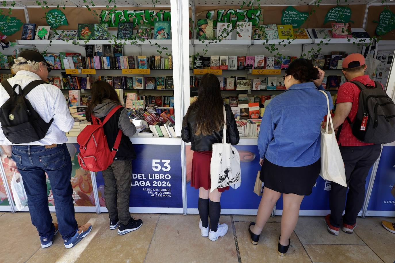 Jornada del sábado en la Feria del Libro de Málaga en el parque