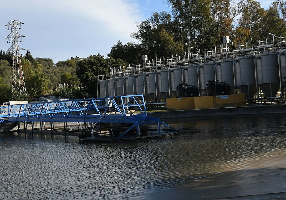 Imagen de la estación depuradora de aguas residuales de La Víbora, en el distrito marbellí de Las Chapas.