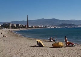 Momento en el que ha entrado la minigalerna en la playa de La Misericordia.