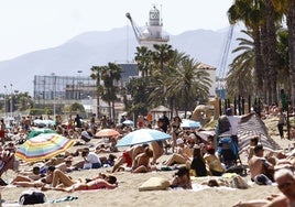 Las playas ya muestran el aumento de turistas en la Costa del Sol.