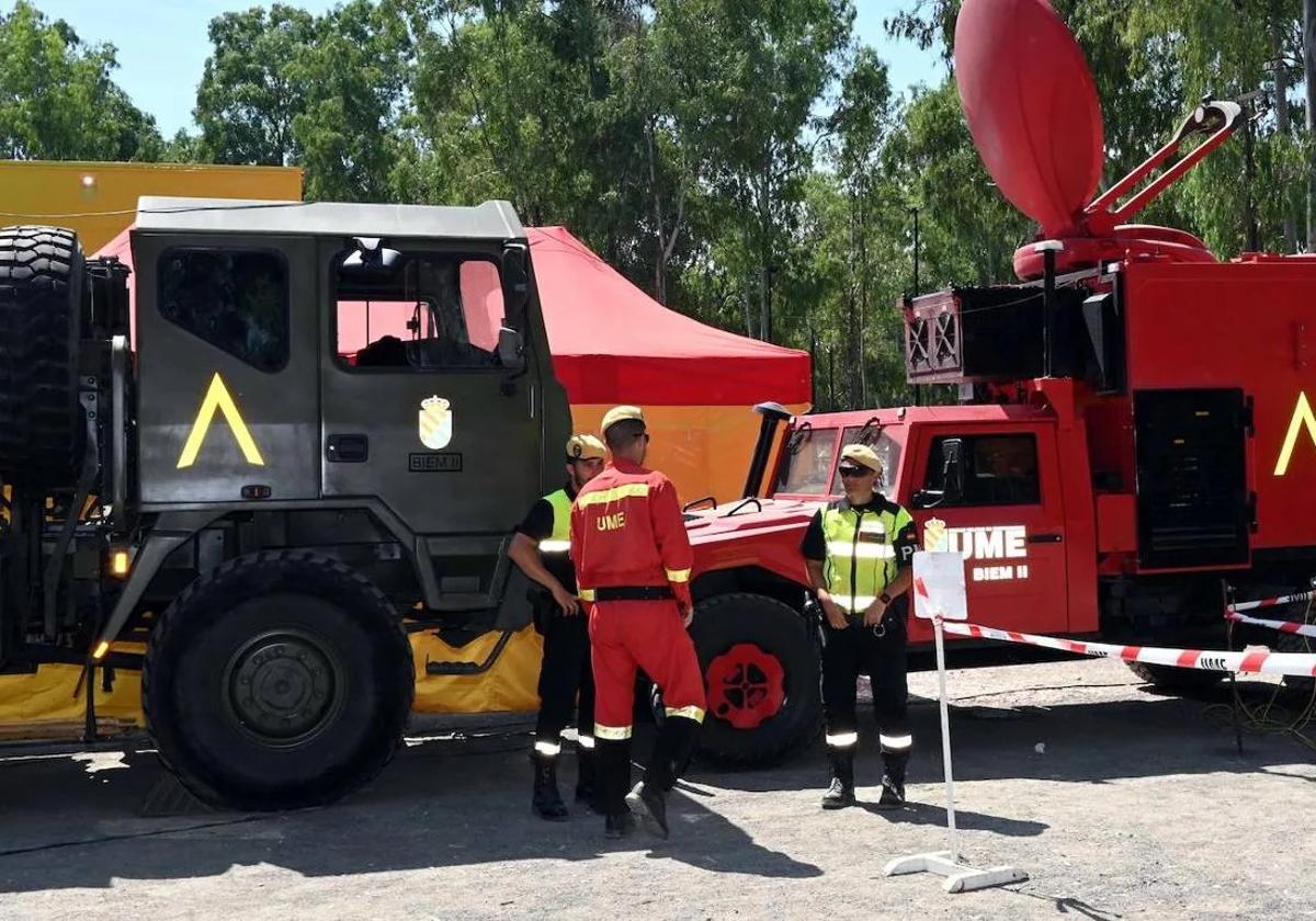 Efectivos de la UME, en el grave incendio de Sierra Bermeja de 2021.