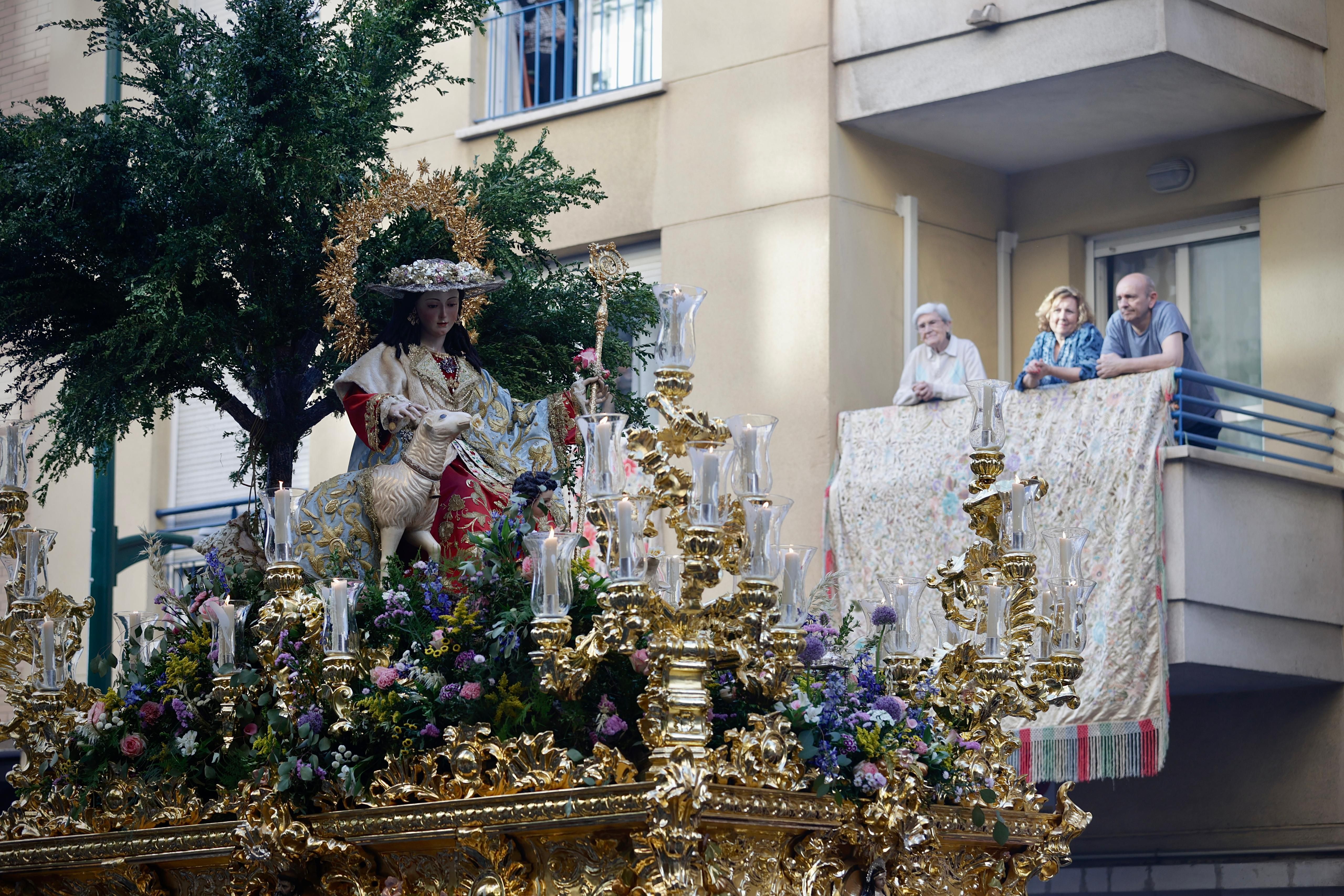 La procesión de la Divina Pastora, en imágenes