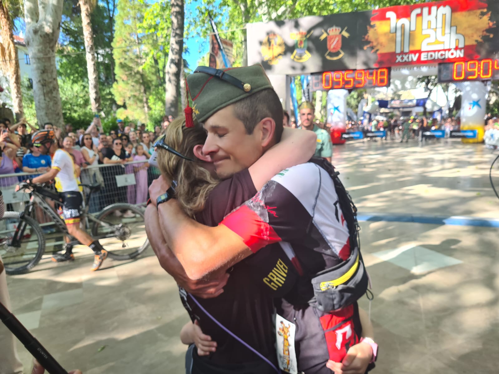 La carrera de los 101 kilómetros de la Legión en Ronda, en imágenes