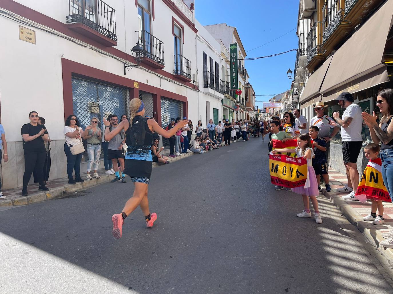 La carrera de los 101 kilómetros de la Legión en Ronda, en imágenes