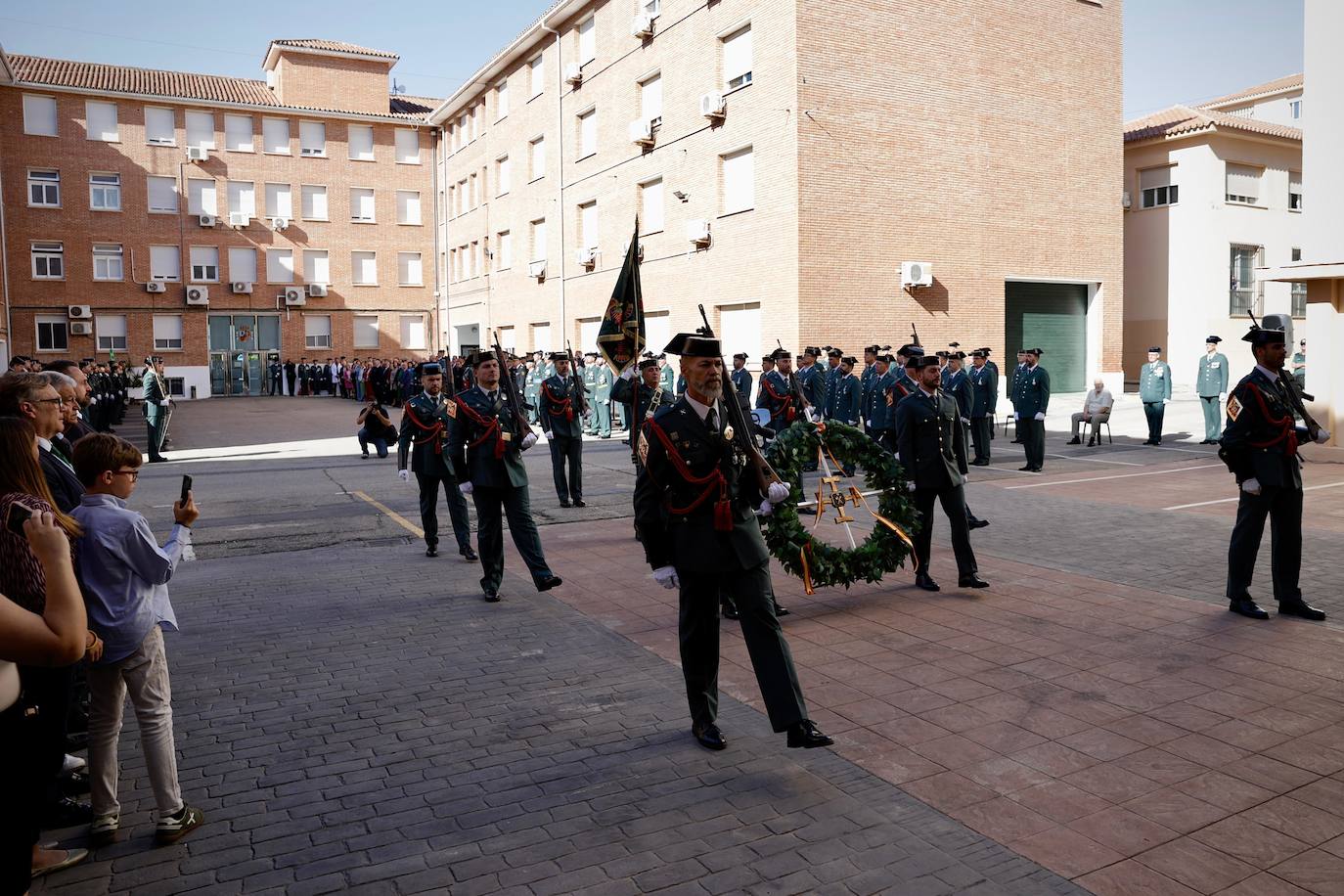 Homenaje a la Guardia Civil en Málaga por su 180 aniversario