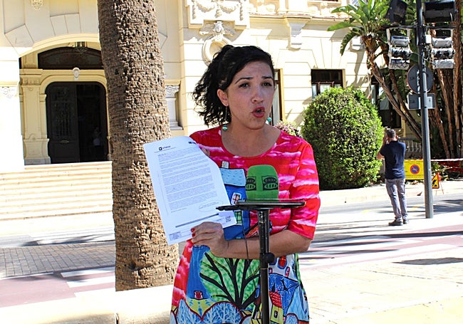 Toni Morillas, durante la rueda de prensa a las puertas del Consistorio.