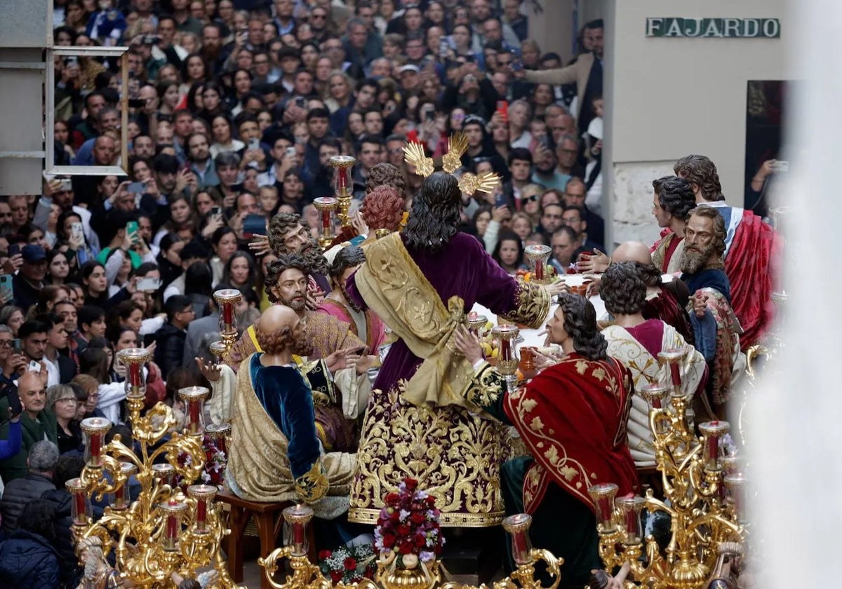 El grupo escultórico de la Cena presidirá el altar del Corpus de la Agrupación de Cofradías.