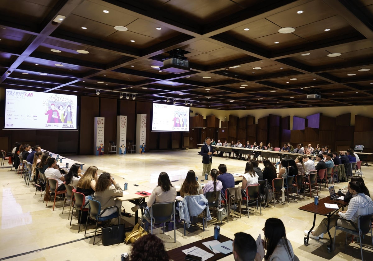 Los participantes de TalentLab Málaga en uno de los talleres que se celebra en esta segunda jornada.