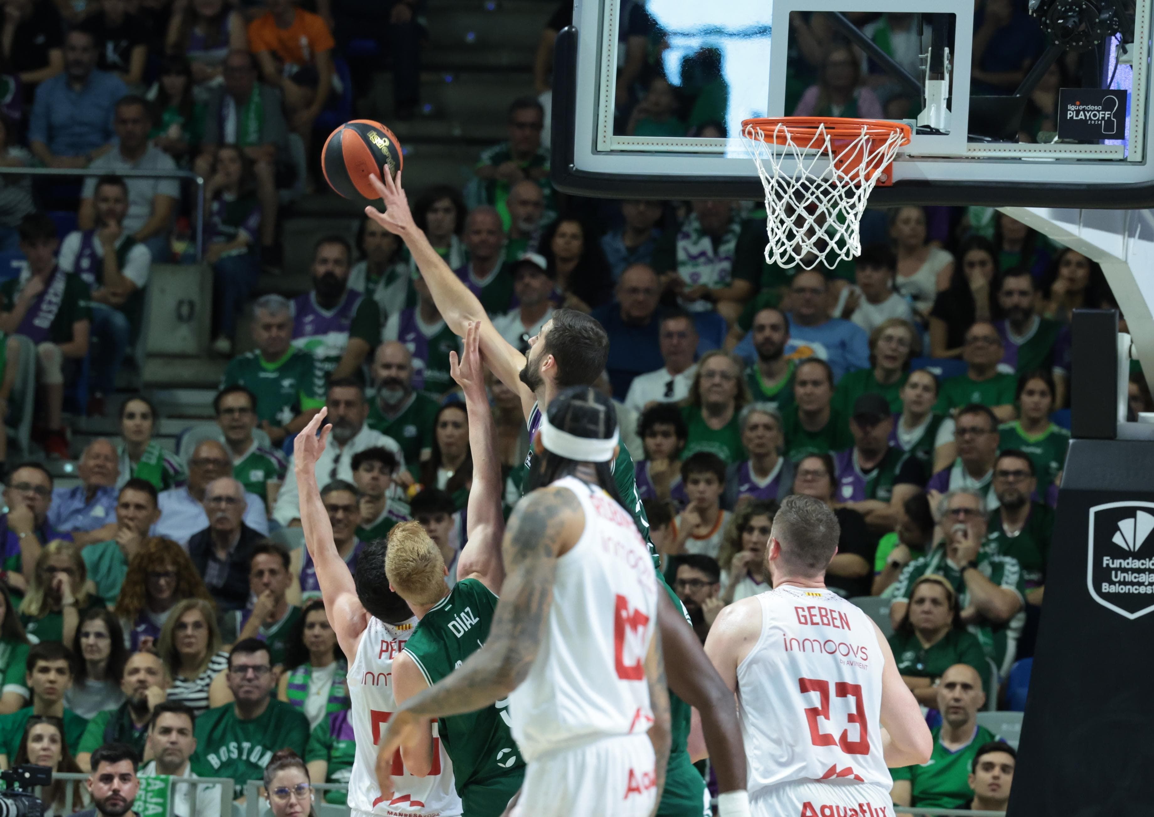 El Unicaja-Baxi Manresa del primer partido de cuartos de final, en imágenes